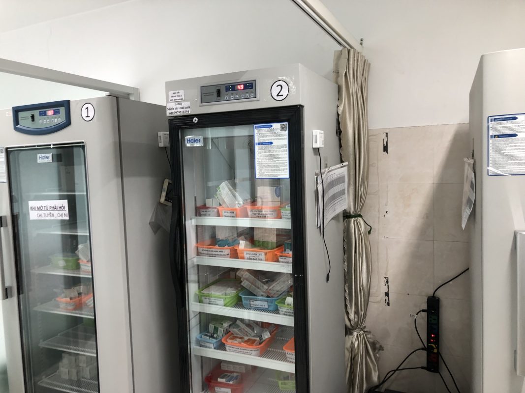 cảm biến efento ghi nhiệt độ tủ lạnh vắc xin tự động