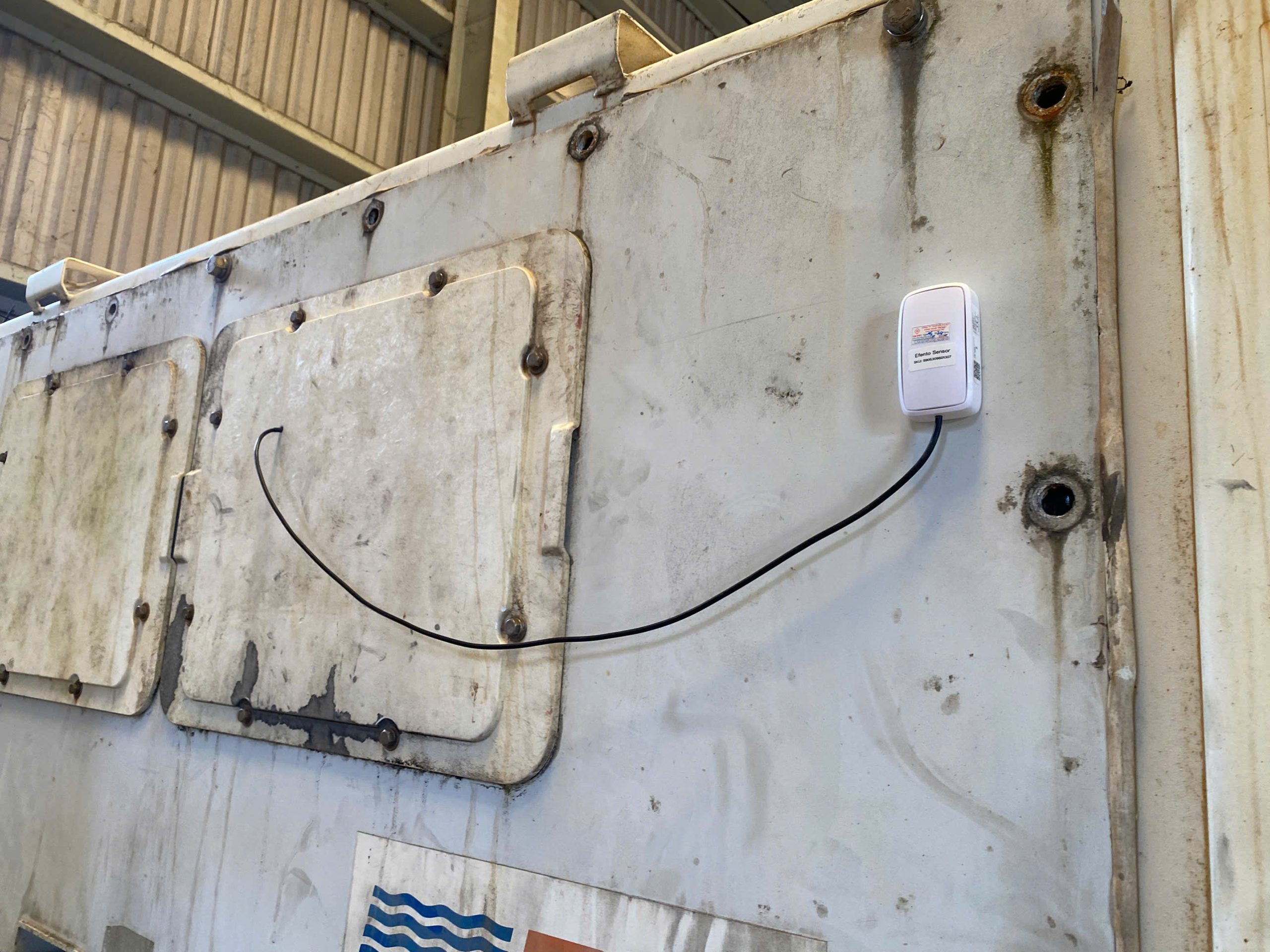 Que đo bên ngoài dài 5m thích hợp cho container lạnh