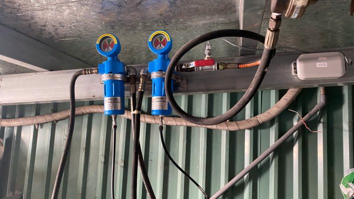 Giám sát áp suất máy nén khí bằng cảm biến áp suất không dây Efento
