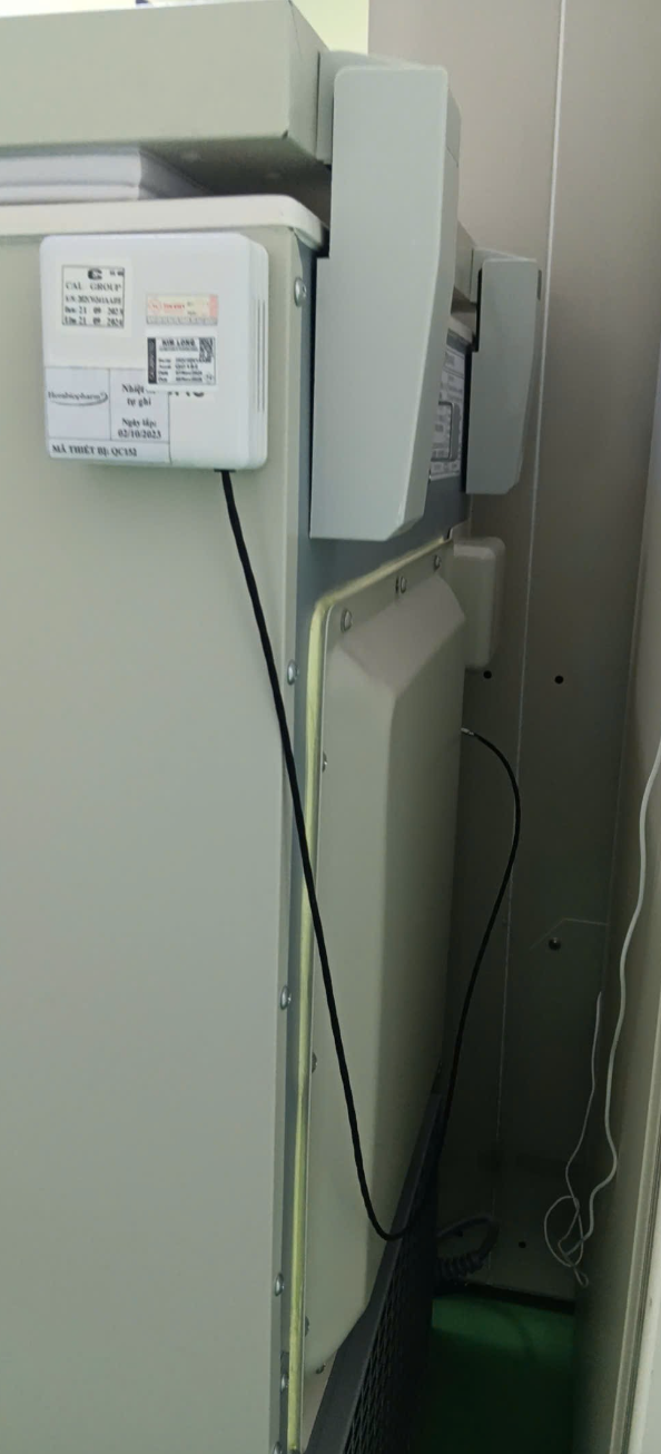 Lắp đặt cảm biến Efento vào tủ âm sâu